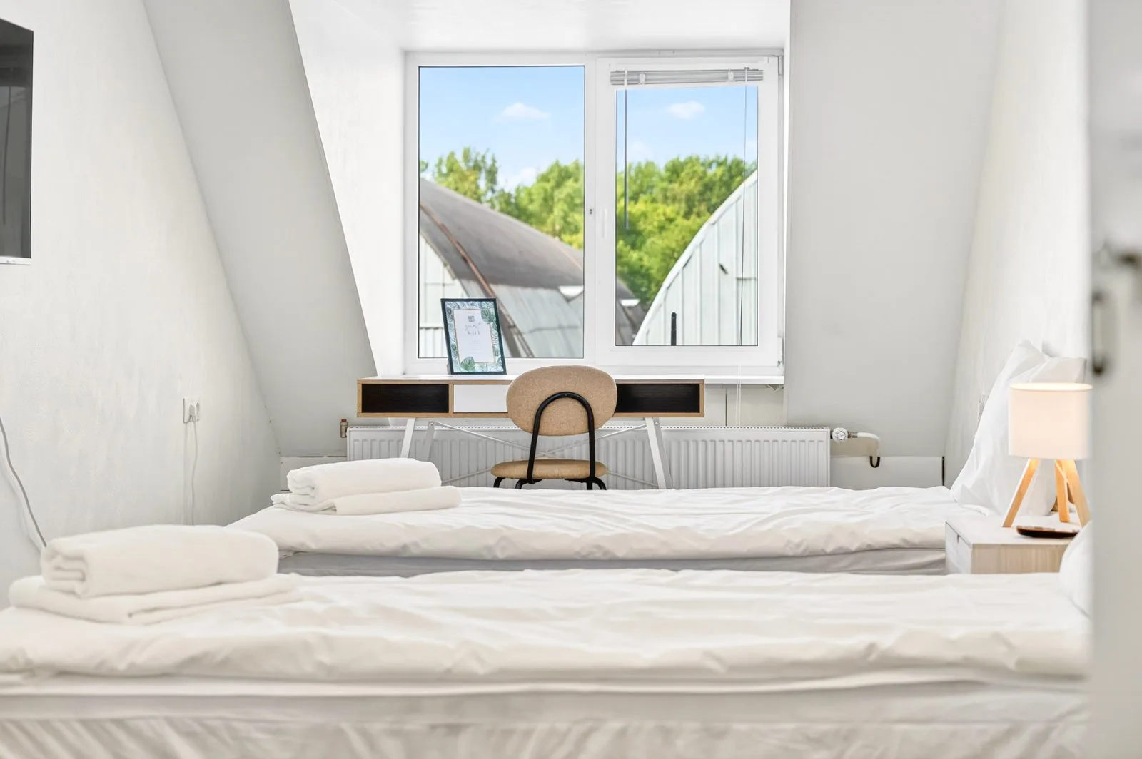Angaar Hostel — Hostel Tallinnas, Peterburi tee 71/3, Tallinn
